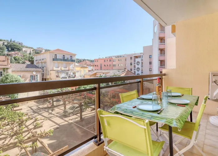 Lavandou - T2 In The City Center - 200 M From The Sea
