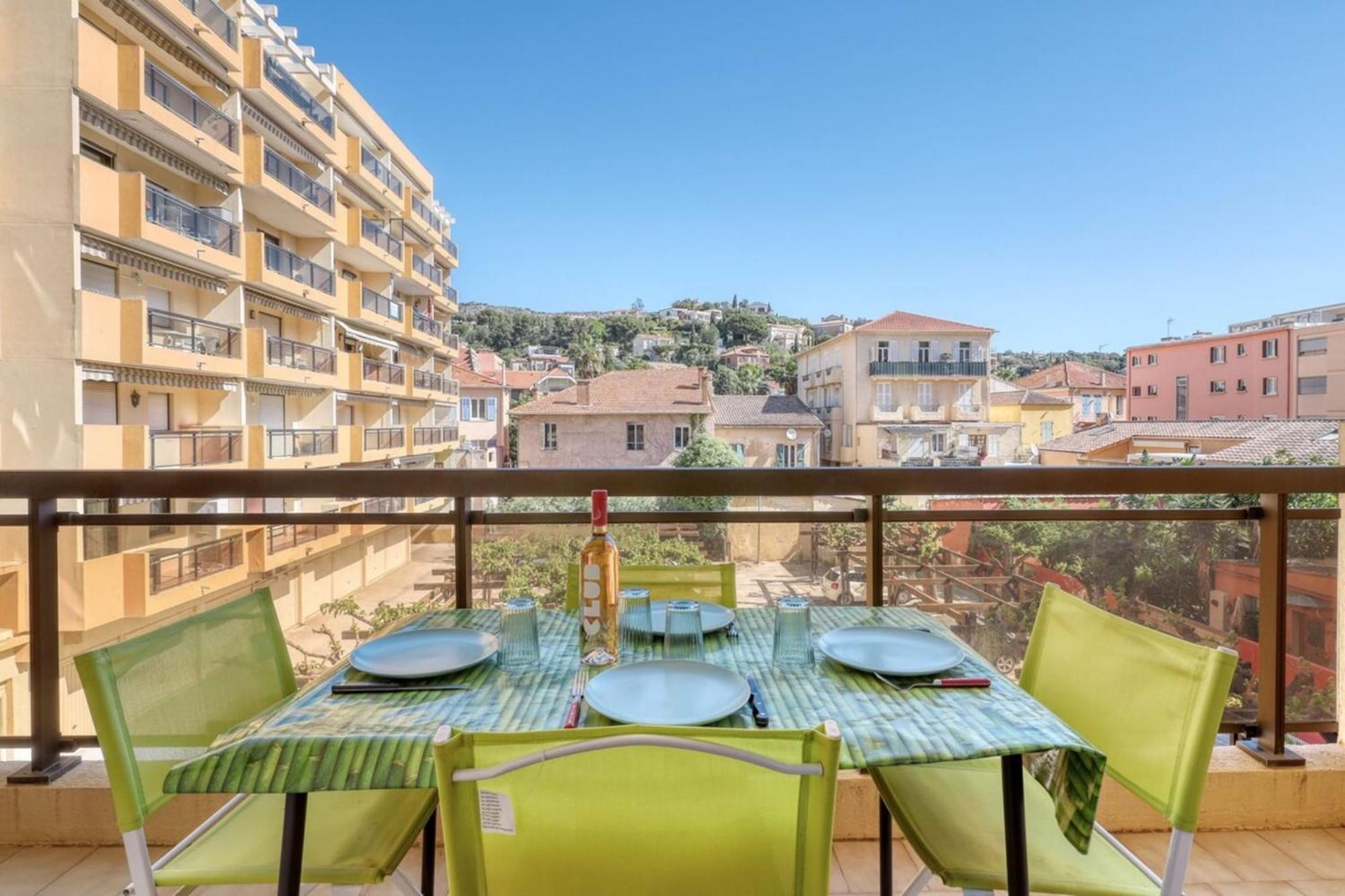 Lavandou - T2 In The Center - 200 M From The Sea Apartment *