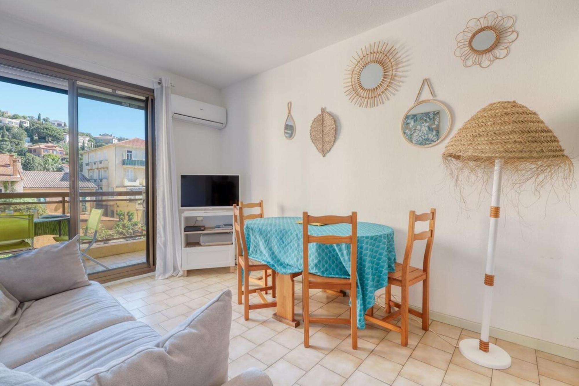 Lavandou - T2 In The Center - 200 M From The Sea